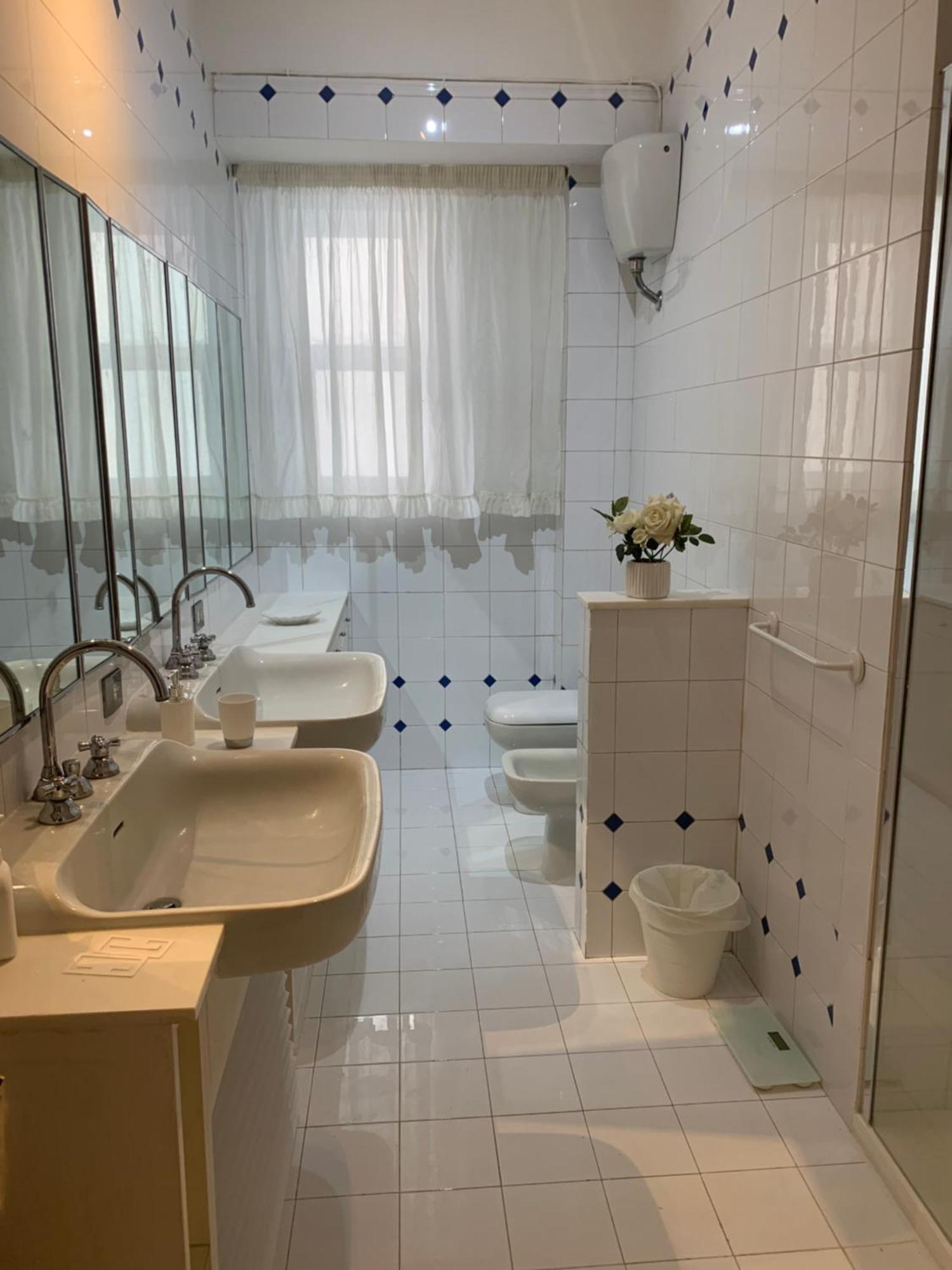 May Flower Central Apartament Bari Ngoại thất bức ảnh